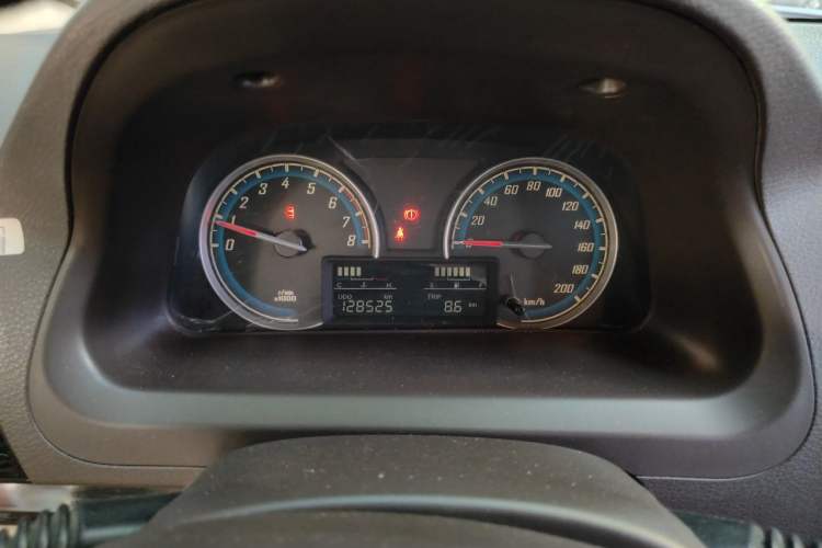 Used Baojun 730 2014 1.5L manual Comfort version 7 seats Instrument Cluster