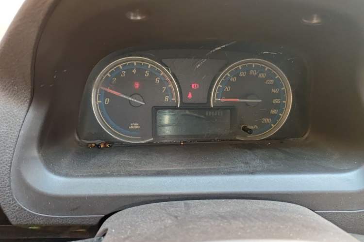 Used Baojun 730 2014 1.5L manual luxury trim 7 seats Instrument Cluster