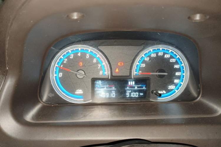 Used Baojun 730 2014 1.5L Manual Luxury Navigation ESP Version 7 Seats Instrument Cluster