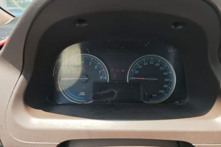 Used Baojun 730 2014 1.5L manual Comfort version 7 seats Instrument Cluster