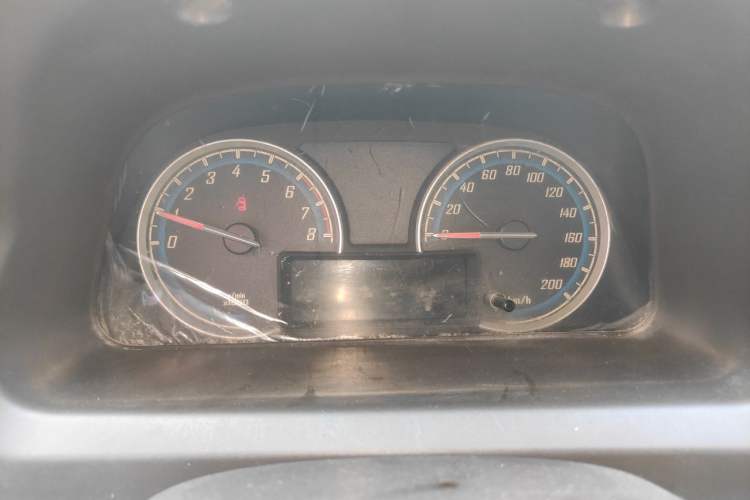 Used Baojun 730 2014 1.5L manual luxury trim 7 seats Instrument Cluster