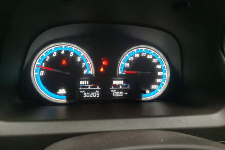 Used Baojun 730 2014 1.5L manual Comfort version 7 seats Instrument Cluster