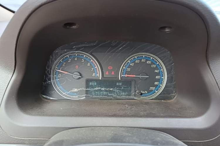 Used Baojun 730 2014 1.5L manual Comfort version 7 seats Instrument Cluster