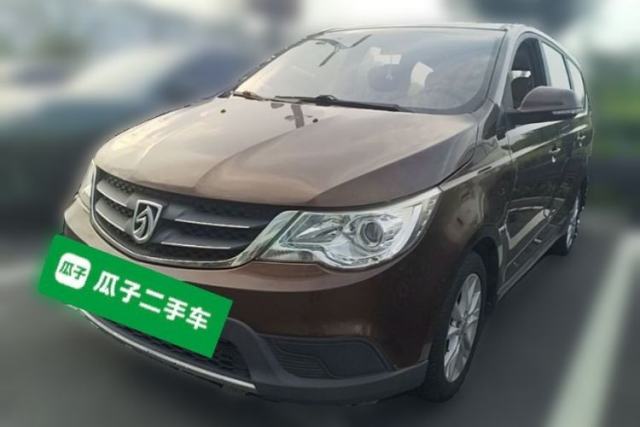 Used Baojun 730 2014 1.5L manual standard version 5 seats