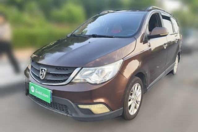Used Baojun 730 2014 1.5L manual Comfort ESP version 7 seats
