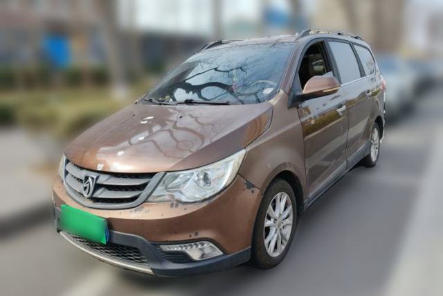Used Baojun 730 2014 1.5L manual Comfort ESP version 7 seats