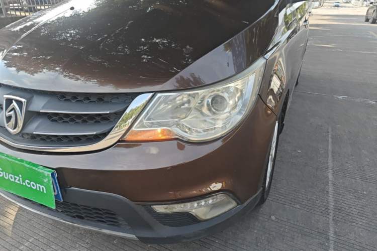 Used Baojun 730 2014 1.5L Manual Luxury Navigation ESP Version 7 Seats Left Front Headlight