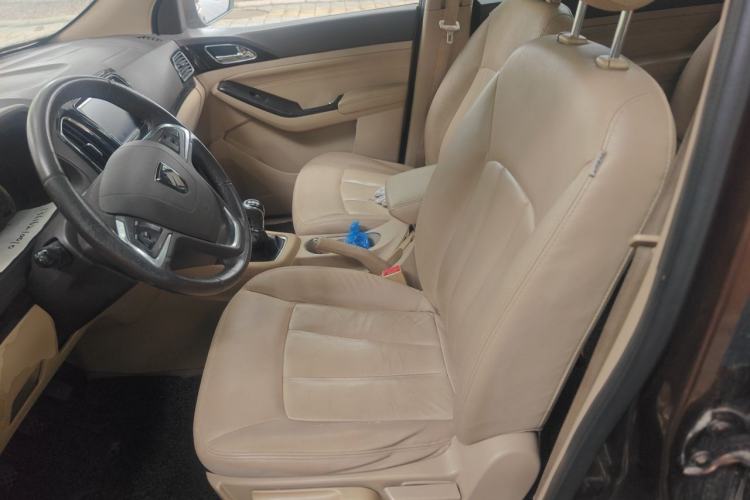 Used Baojun 730 2014 1.5L Manual Luxury Navigation ESP Version 7 Seats Left Front Seat
