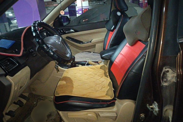 Used Baojun 730 2014 1.5L manual Comfort version 7 seats Left Front Seat