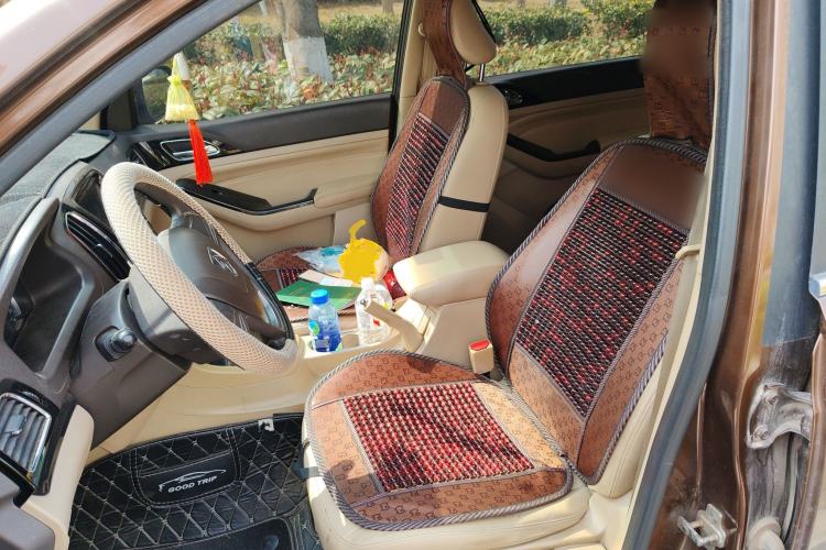 Used Baojun 730 2014 1.5L manual Comfort ESP version 7 seats Left Front Seat