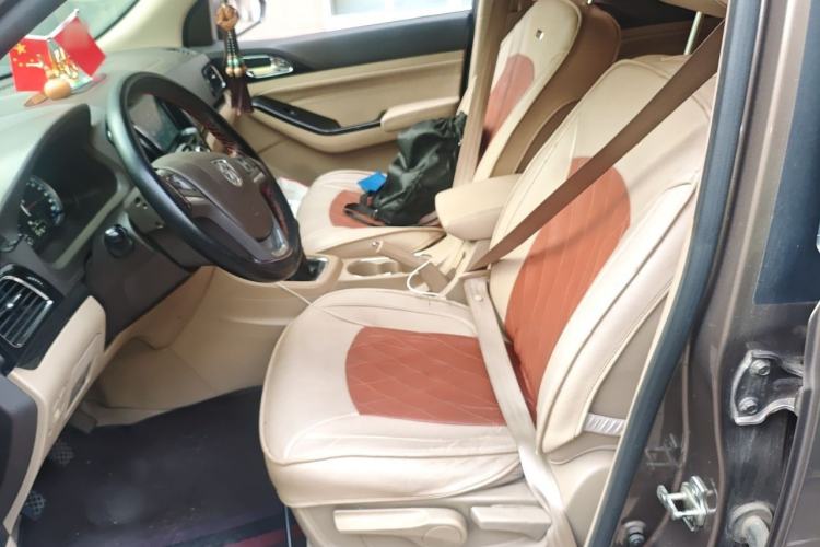 Used Baojun 730 2014 1.5L Manual Luxury Navigation ESP Version 7 Seats Left Front Seat