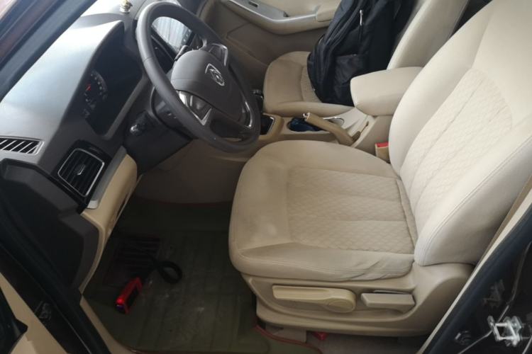 Used Baojun 730 2014 1.5L manual standard trim 7 seats Left Front Seat