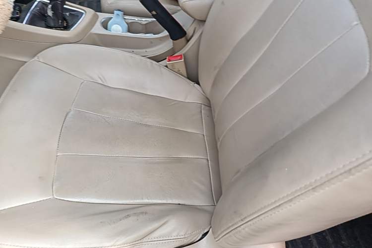 Used Baojun 730 2014 1.5L manual Comfort version 7 seats Left Front Seat