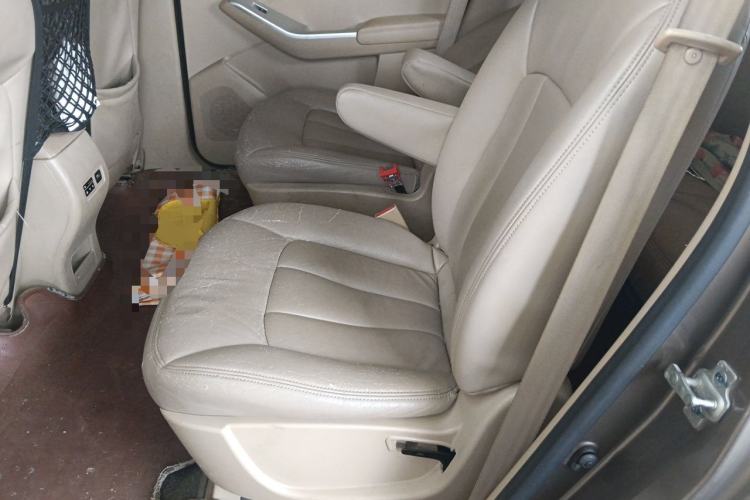 Used Baojun 730 2014 1.5L manual standard trim 7 seats Left Rear Seat