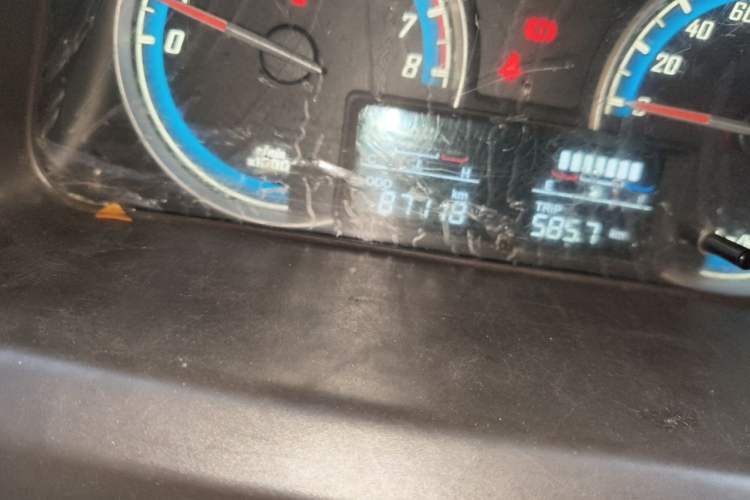 Used Baojun 730 2014 1.5L manual Comfort ESP version 7 seats Odometer Close Up