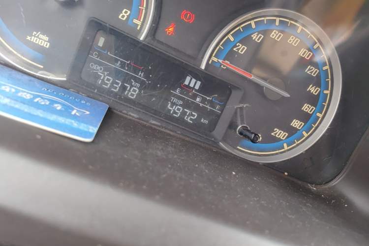 Used Baojun 730 2014 1.5L manual Comfort ESP version 7 seats Odometer Close Up