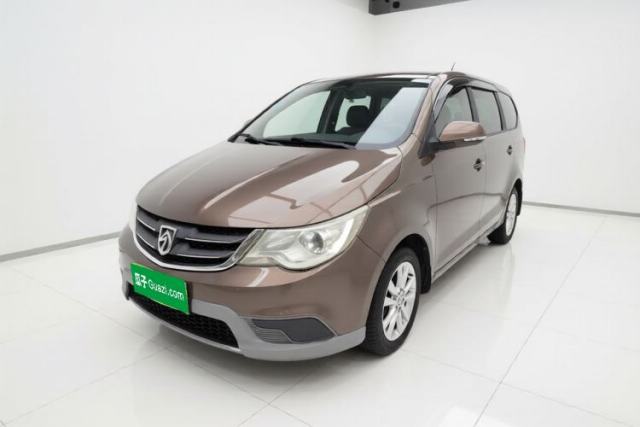 Used Baojun 730 2014 1.5L manual standard trim 7 seats
