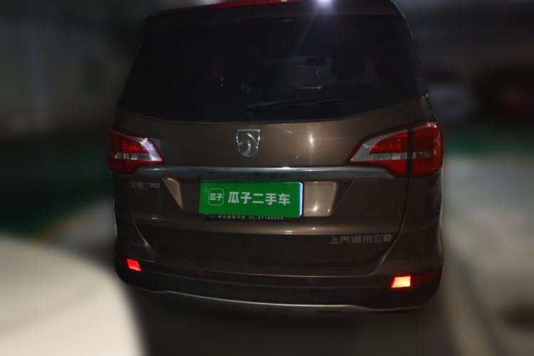 Used Baojun 730 2014 1.5L manual Comfort version 7 seats Rear