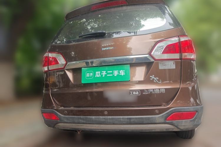 Used Baojun 730 2014 1.5L Manual Luxury Navigation ESP Version 7 Seats Rear