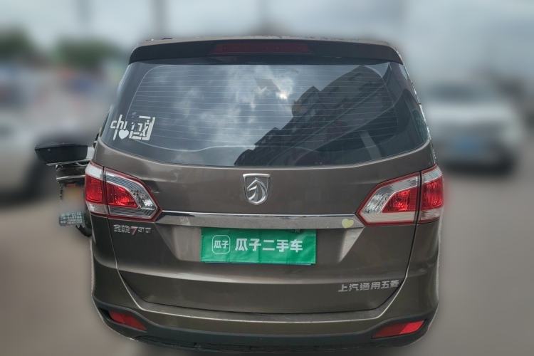 Used Baojun 730 2014 1.5L manual standard trim 7 seats Rear