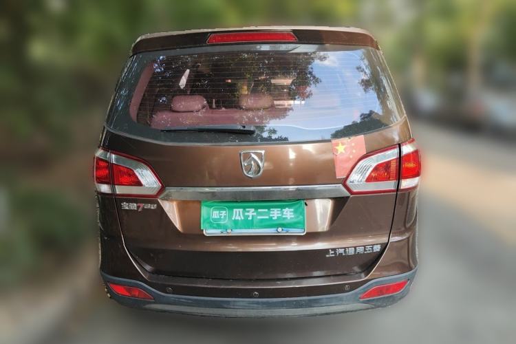 Used Baojun 730 2014 1.5L manual Comfort version 7 seats Rear
