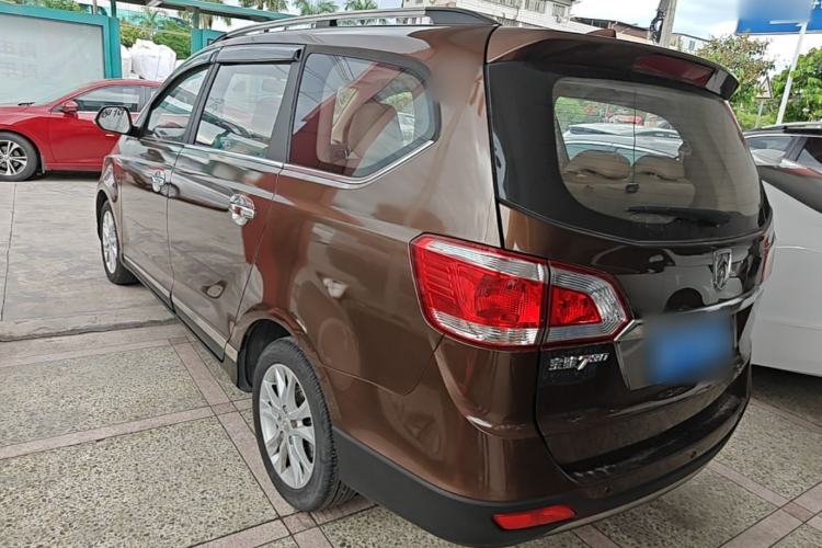 Used Baojun 730 2014 1.5L manual luxury trim 7 seats Rear Left 45 Deg