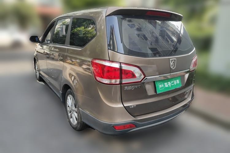 Used Baojun 730 2014 1.5L manual standard trim 7 seats Rear Left 45 Deg
