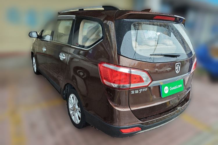 Used Baojun 730 2014 1.5L manual luxury trim 7 seats Rear Left 45 Deg