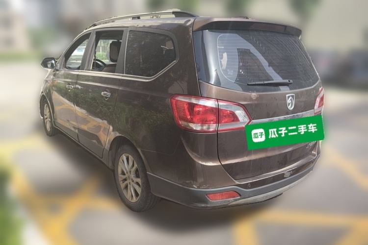 Used Baojun 730 2014 1.5L manual luxury trim 7 seats Rear Left 45 Deg
