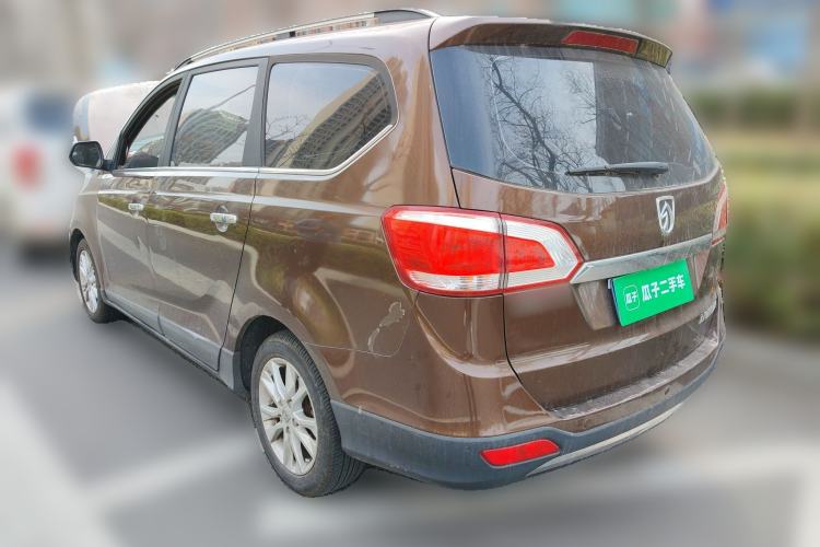 Used Baojun 730 2014 1.5L manual Comfort ESP version 7 seats Rear Left 45 Deg