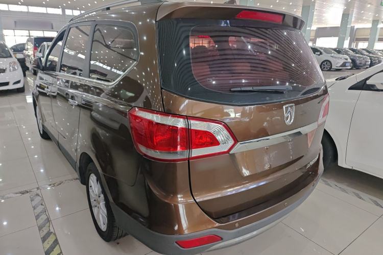 Used Baojun 730 2014 1.5L manual Comfort version 7 seats Rear Left 45 Deg