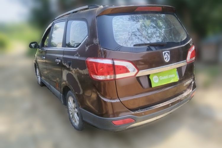 Used Baojun 730 2014 1.5L manual standard trim 7 seats Rear Left 45 Deg