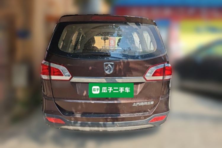 Used Baojun 730 2014 1.5L manual luxury trim 7 seats Rear