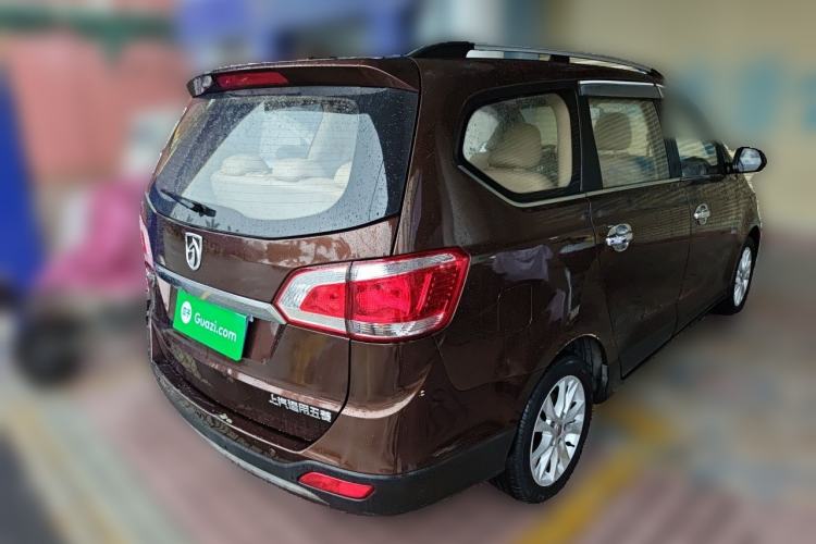 Used Baojun 730 2014 1.5L manual luxury trim 7 seats Rear Right 45 Deg