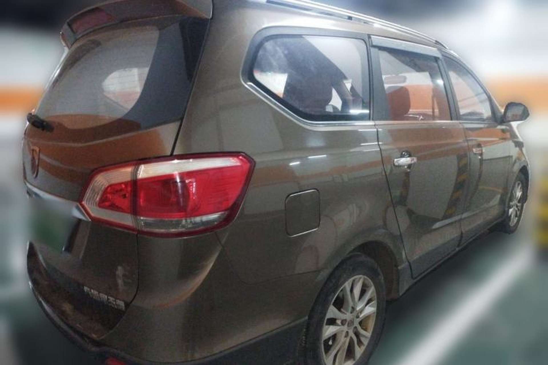 Used Baojun 730 2014 1.5L manual Comfort ESP version 7 seats Rear Right 45 Deg
