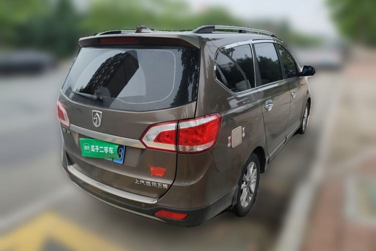 Used Baojun 730 2014 1.5L manual luxury trim 7 seats Rear Right 45 Deg