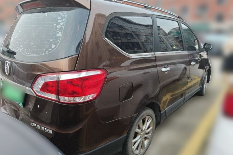 Used Baojun 730 2014 1.5L Manual Luxury Navigation ESP Version 7 Seats Rear Right 45 Deg