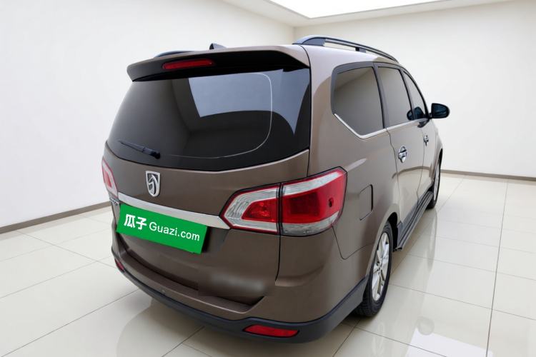 Used Baojun 730 2014 1.5L manual Comfort ESP version 7 seats Rear Right 45 Deg
