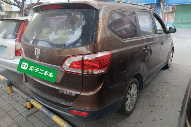 Used Baojun 730 2014 1.5L manual standard trim 7 seats Rear Right 45 Deg