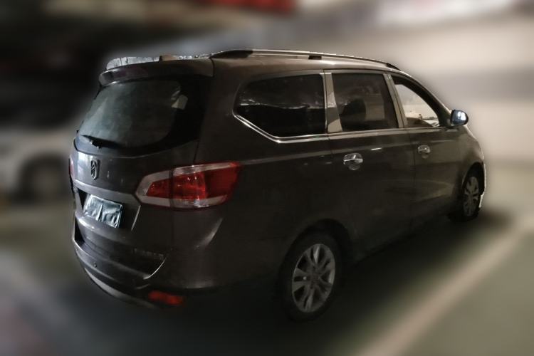 Used Baojun 730 2014 1.5L manual Comfort version 7 seats Rear Right 45 Deg
