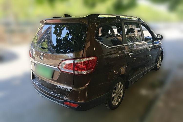 Used Baojun 730 2014 1.5L Manual Luxury Navigation ESP Version 7 Seats Rear Right 45 Deg