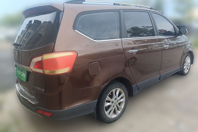 Used Baojun 730 2014 1.5L manual luxury trim 7 seats Rear Right 45 Deg