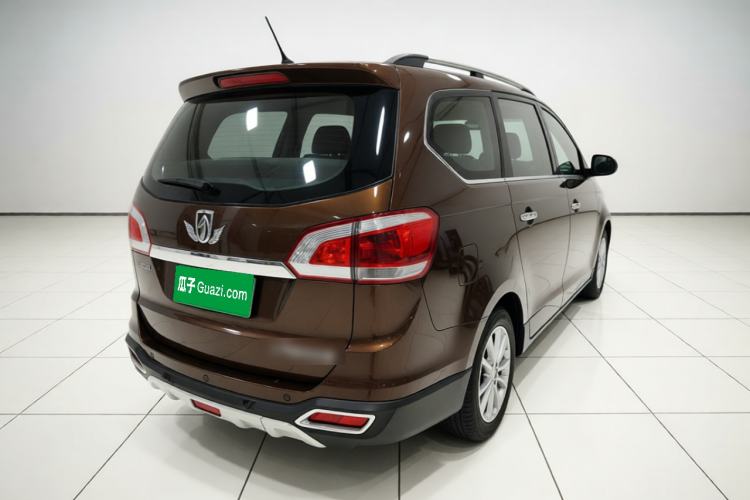 Used Baojun 730 2014 1.5L manual Comfort version 7 seats Rear Right 45 Deg