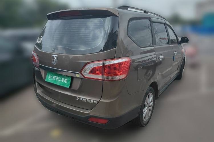 Used Baojun 730 2014 1.5L manual standard trim 7 seats Rear Right 45 Deg