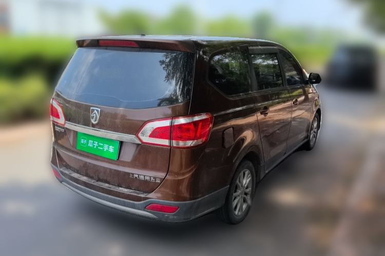 Used Baojun 730 2014 1.5L manual standard trim 7 seats Rear Right 45 Deg