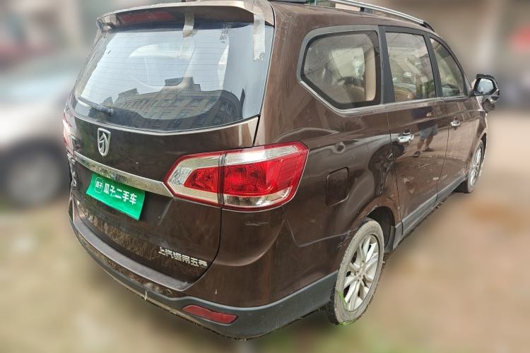 Used Baojun 730 2014 1.5L Manual Luxury Navigation ESP Version 7 Seats Rear Right 45 Deg