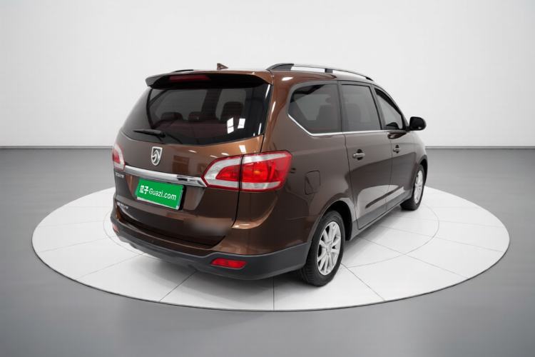 Used Baojun 730 2014 1.5L manual Comfort version 7 seats Rear Right 45 Deg