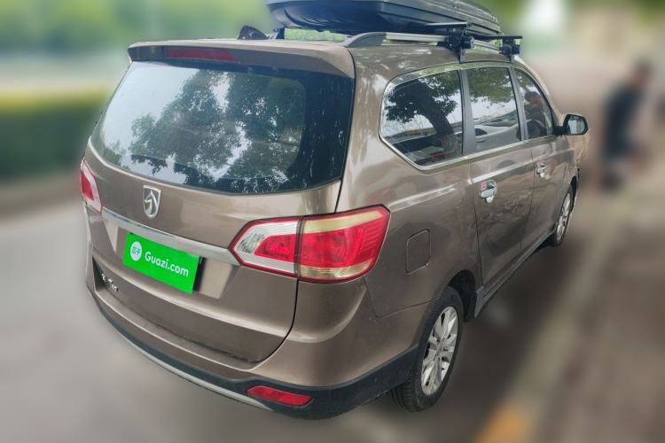 Used Baojun 730 2014 1.5L manual standard trim 7 seats Rear Right 45 Deg