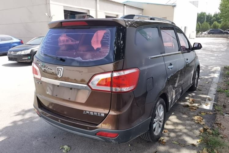 Used Baojun 730 2014 1.5L manual Comfort ESP version 7 seats Rear Right 45 Deg