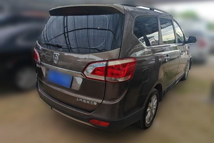 Used Baojun 730 2014 1.5L manual Comfort version 7 seats Rear Right 45 Deg